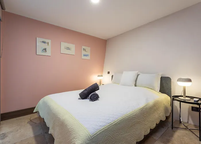 Maison Lacroix - Duplex * Σετ